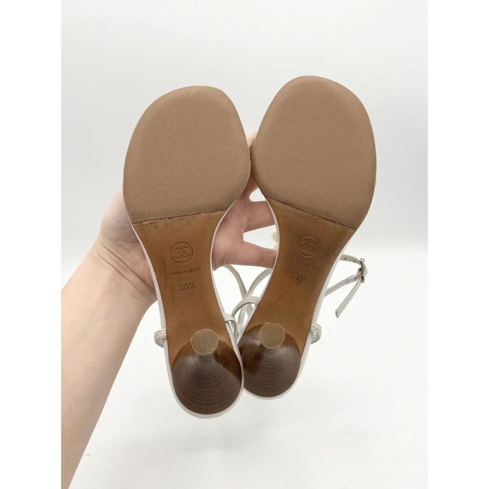 Chanel White Leather T Strap Sandals Beaded Accent CC Logo Vintage Size EU 36.5